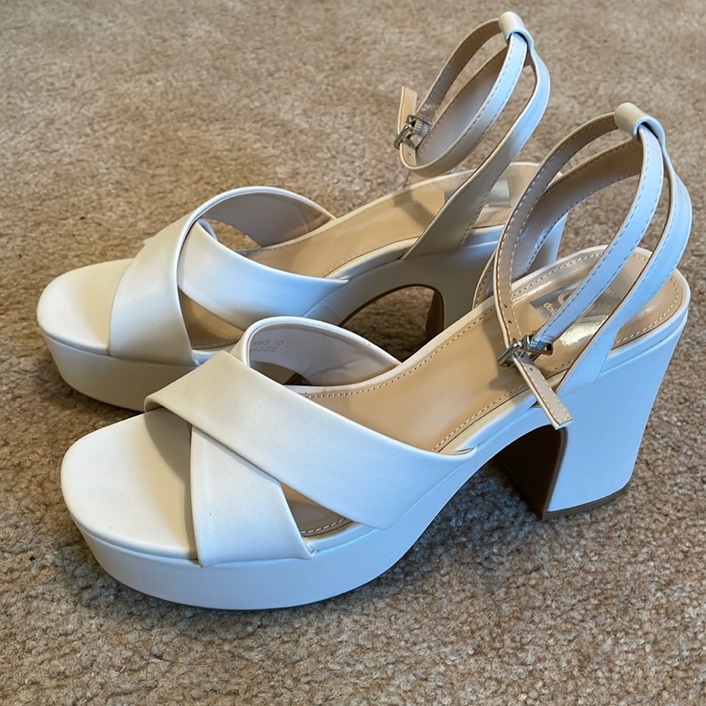 dolce vita cream heel